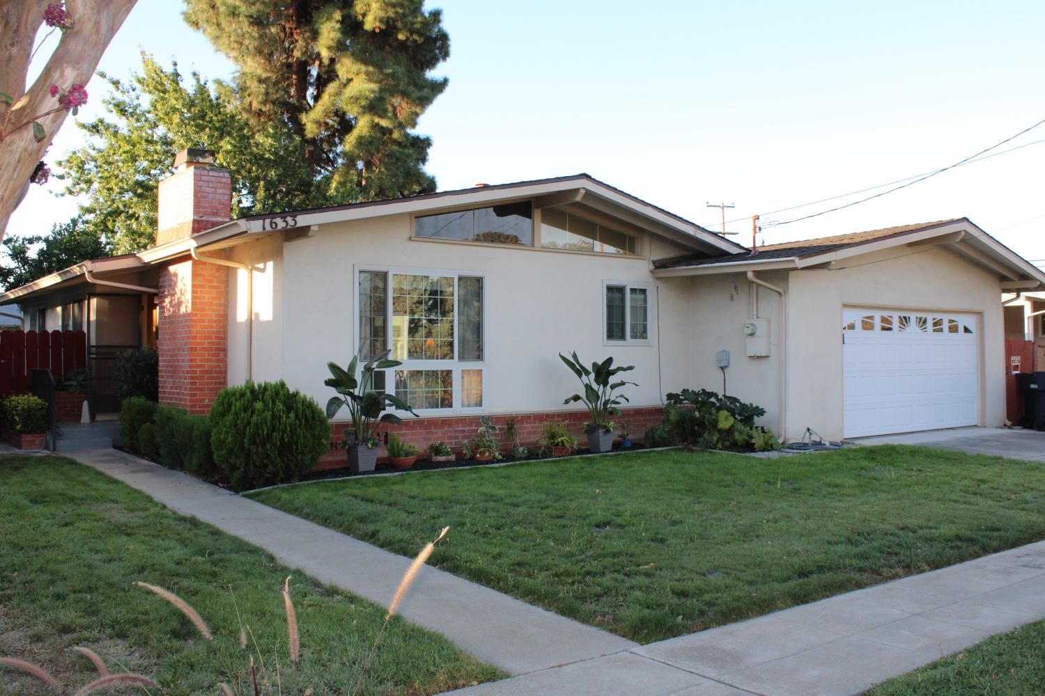 Property Photo:  1633 Spruce Street  CA 94551 