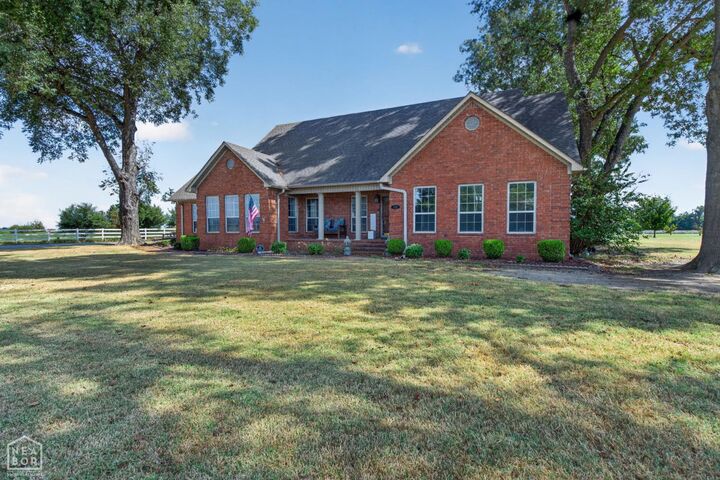 Property Photo: 6498 N US Highway 61 AR 72315