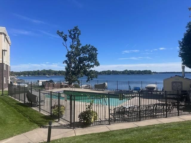 Property Photo:  2400 Interlachen Road 119  MN 55384 