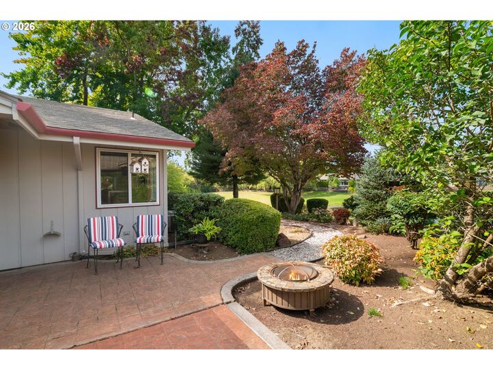 Property Photo:  10590 SW Century Oak Dr  OR 97224 