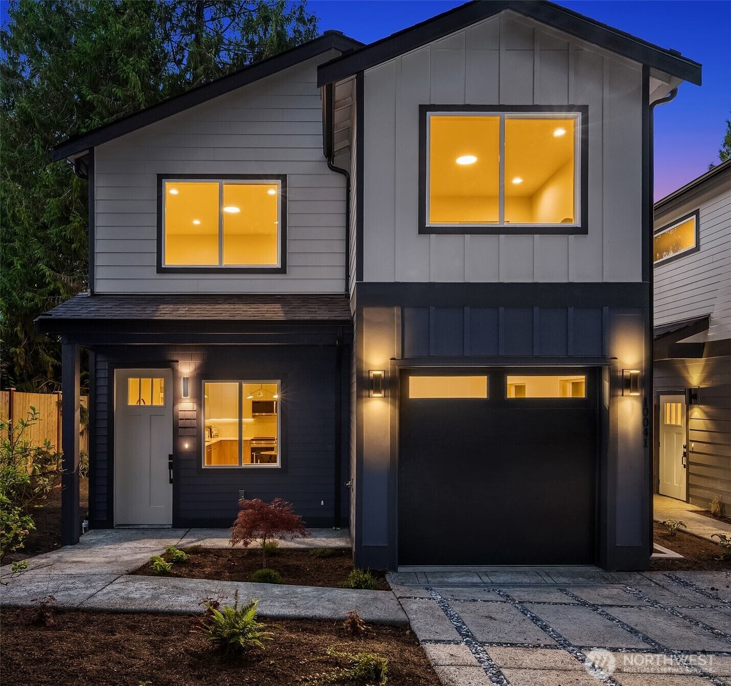 Property Photo: 10041 38th Avenue NE WA 98125