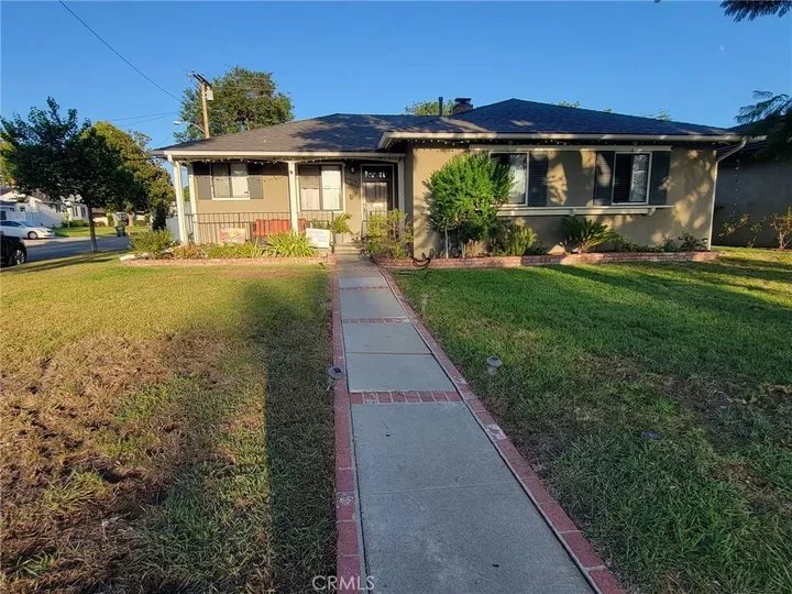 Property Photo:  10702 Homeland Avenue  CA 90603 