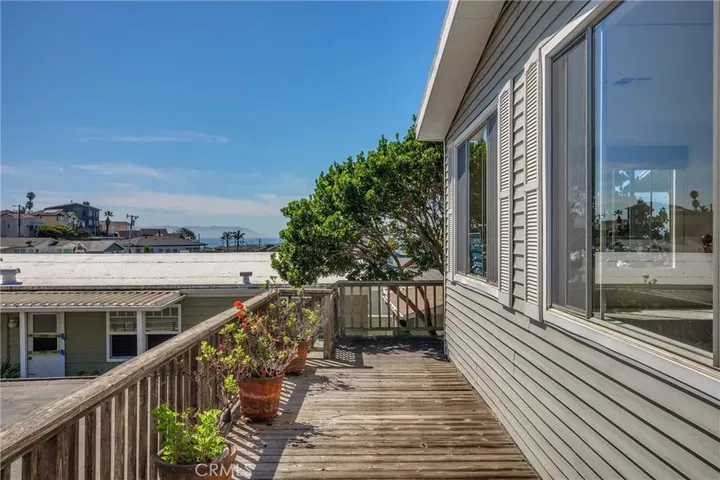 Property Photo: 1625 Cass CA 93430