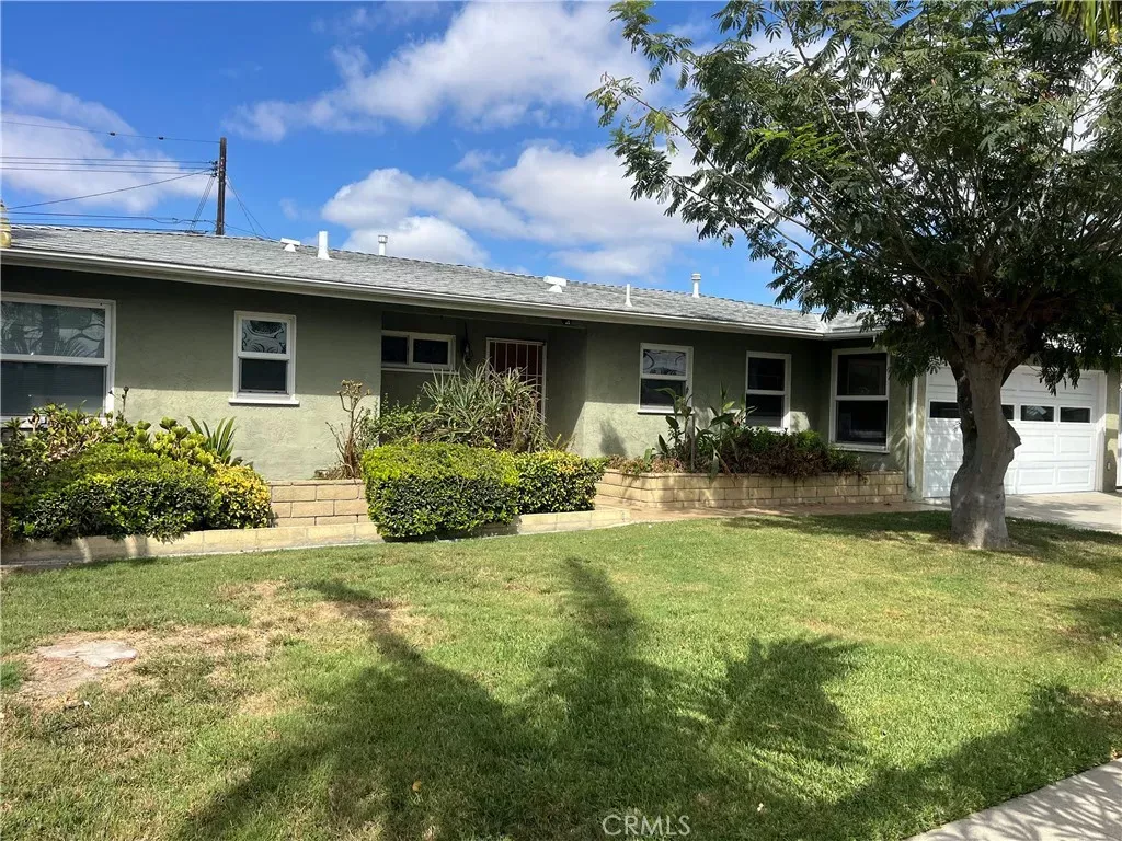 Property Photo:  14621 Davis Street  CA 92683 