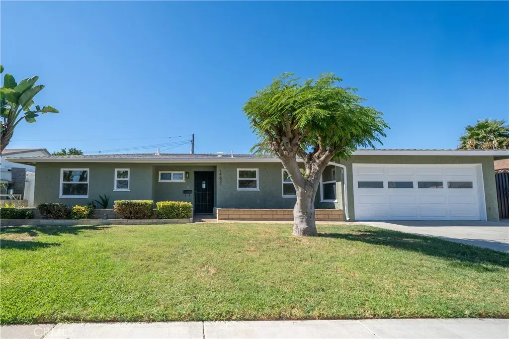Property Photo:  14621 Davis Street  CA 92683 