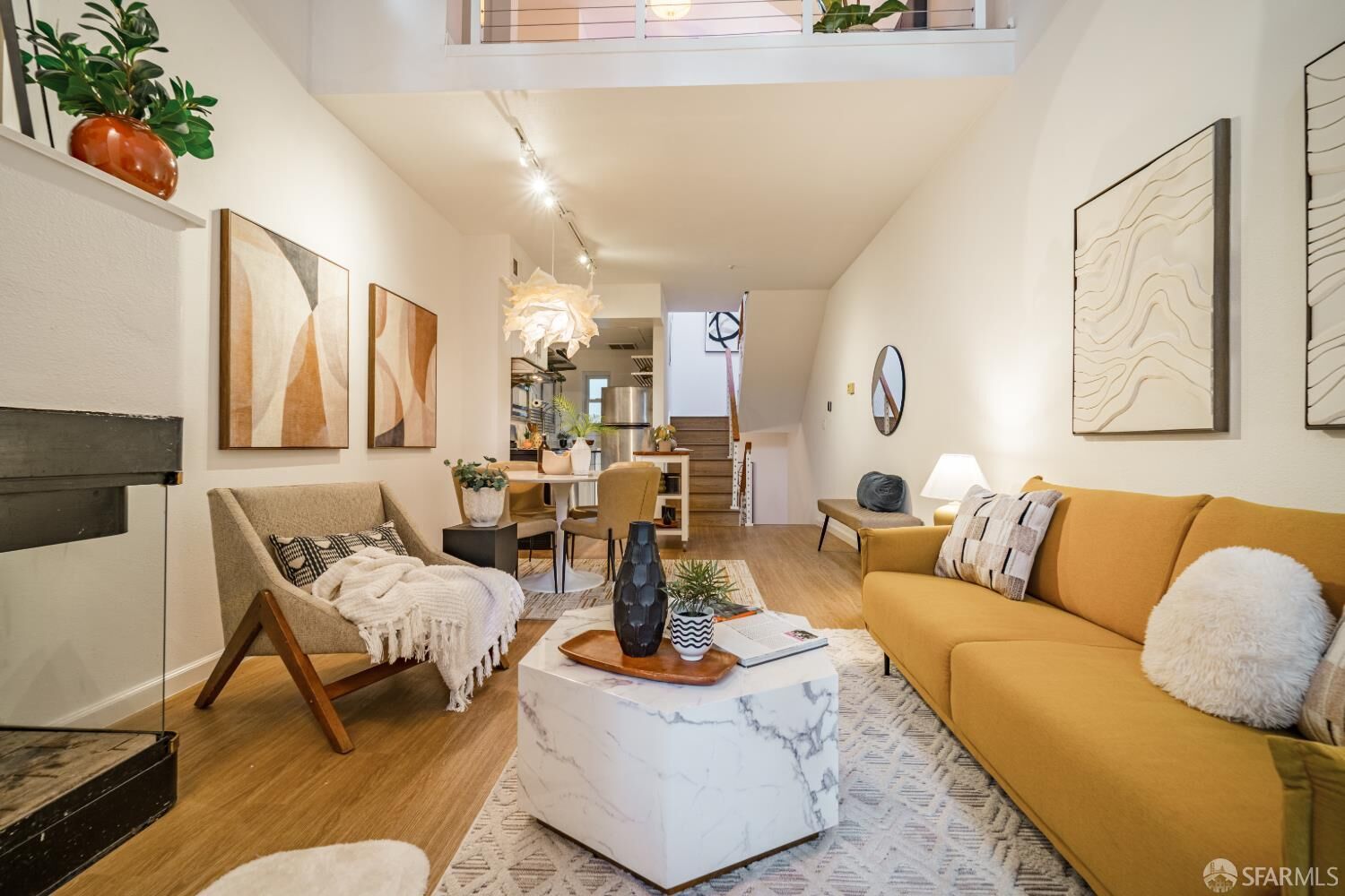 Property Photo:  136 Langton Street A  CA 94103 