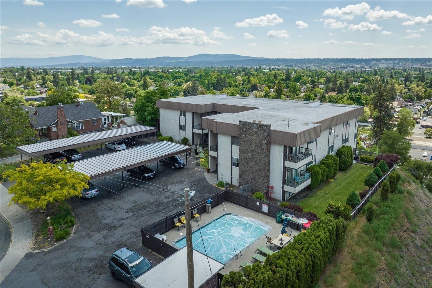 Property Photo: 935 W Glass Ave #205 WA 99205