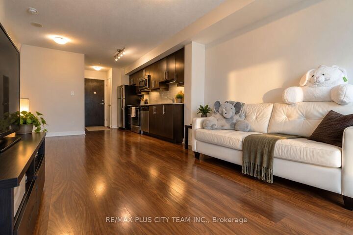 Property Photo:  33 Bay Street 1502  ON M5J 2Z3 