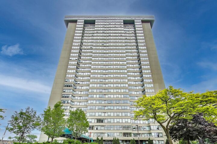 Property Photo: 55 Skymark Drive 208 ON M2H 3N4