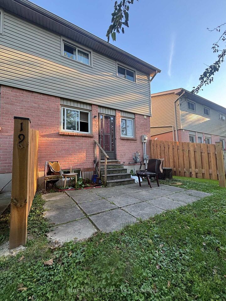 Property Photo:  1200 Cheapside Street 18  ON N5Y 5J6 