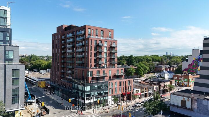Property Photo:  185 Alberta Avenue 707  ON M6C 0A5 