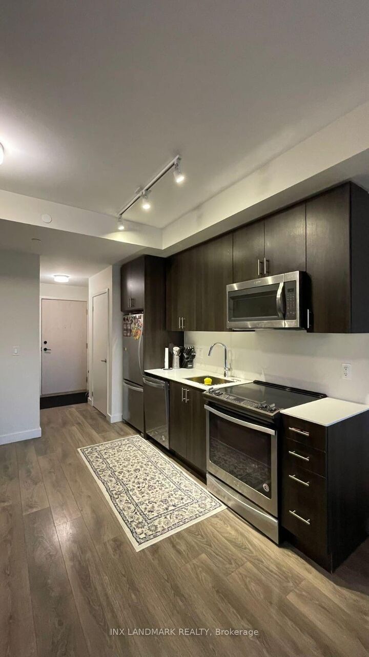 Property Photo:  168 Sabina Drive 220  ON L6H 0W5 