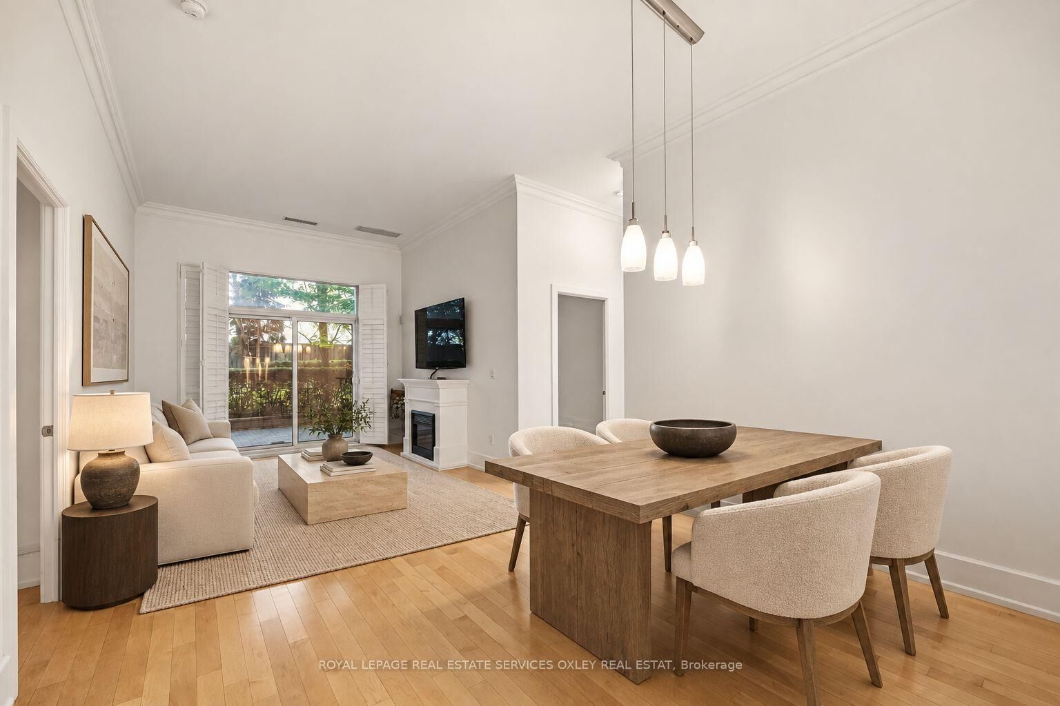 Property Photo:  662 Shepppard Avenue E 101C  ON M2K 3E6 