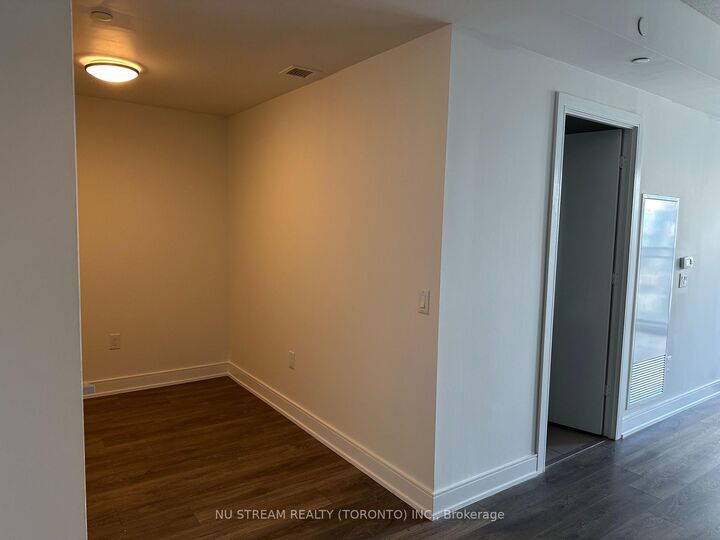 Property Photo:  89 McGill Street 2804  ON M5B 0B1 