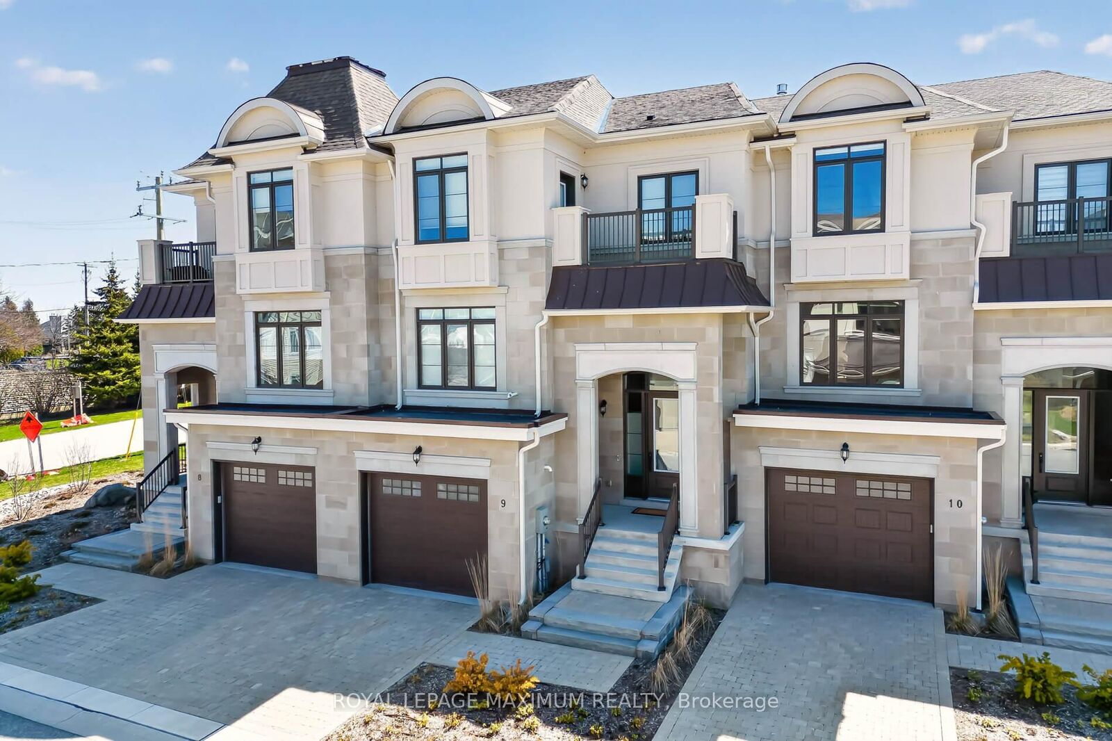 Property Photo:  11 Bay Street 9  ON N0H 2P0 