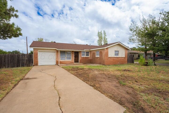 Property Photo:  3201 Bagarry Street  TX 79103-7319 