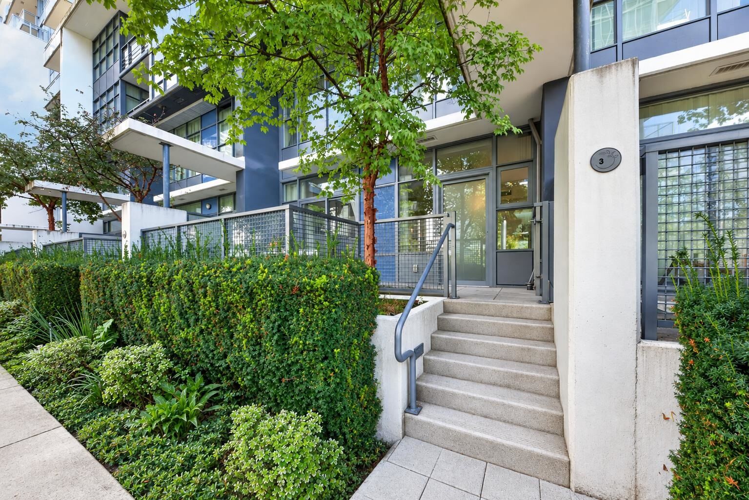 Photo de la propriété:  8633 Capstan Way 3  BC V6X 0N5 