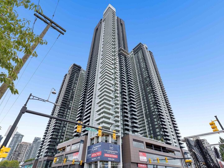 Property Photo:  2108 Gilmore Avenue 4808  BC V5C 0N8 