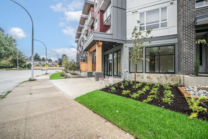 Property Photo:  13788 76 Avenue 406  BC V3W 3V9 