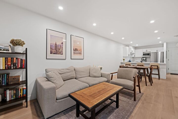Property Photo:  365 E 1st Street 118  BC V7L 4W5 