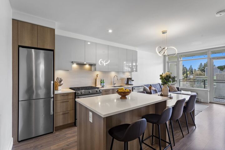 Property Photo:  258 Nelson's Court 803  BC V3L 0J9 