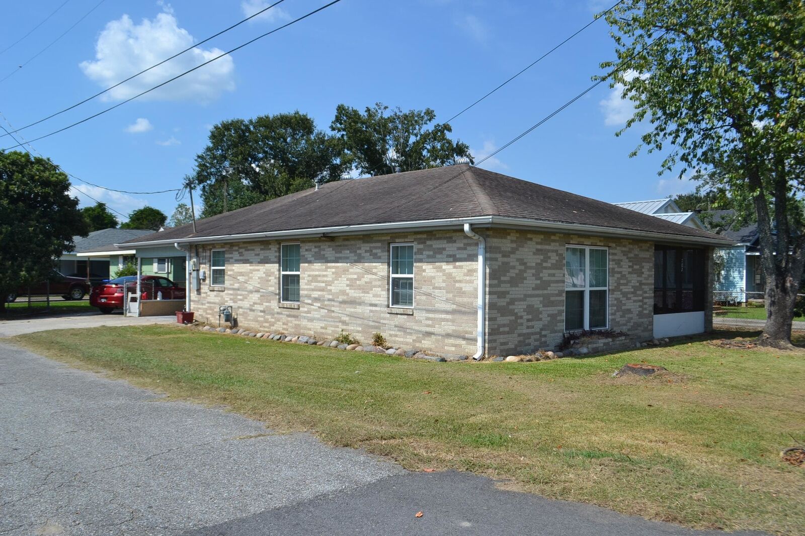 Property Photo:  702 Coulon Rd  LA 70301 