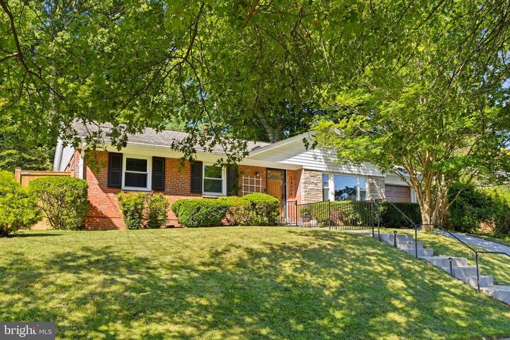 Property Photo:  14008 Parkland Drive  MD 20853 