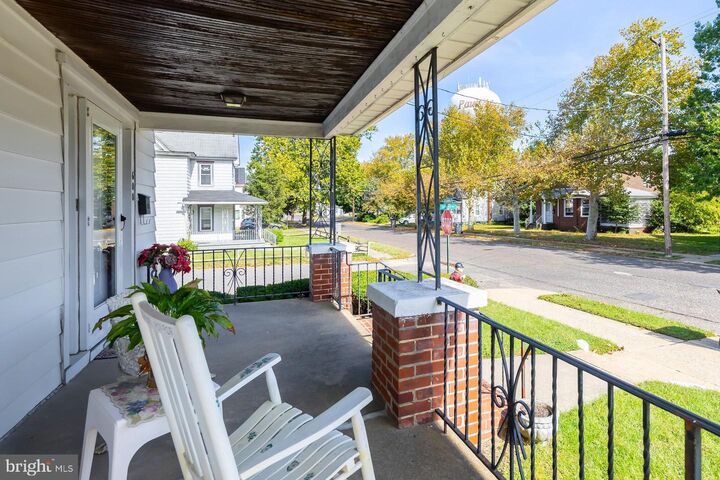 Property Photo: 600 N Delaware Street NJ 08066