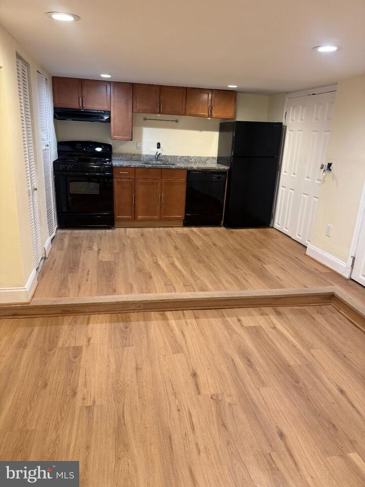 Property Photo:  902 C Street NE  DC 20002 