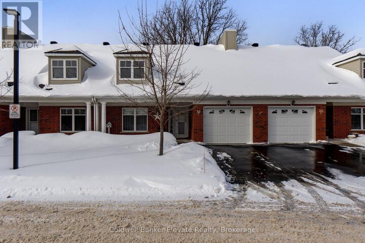 Property Photo: 2705 Kingsway Drive 36 ON N2C 2T2