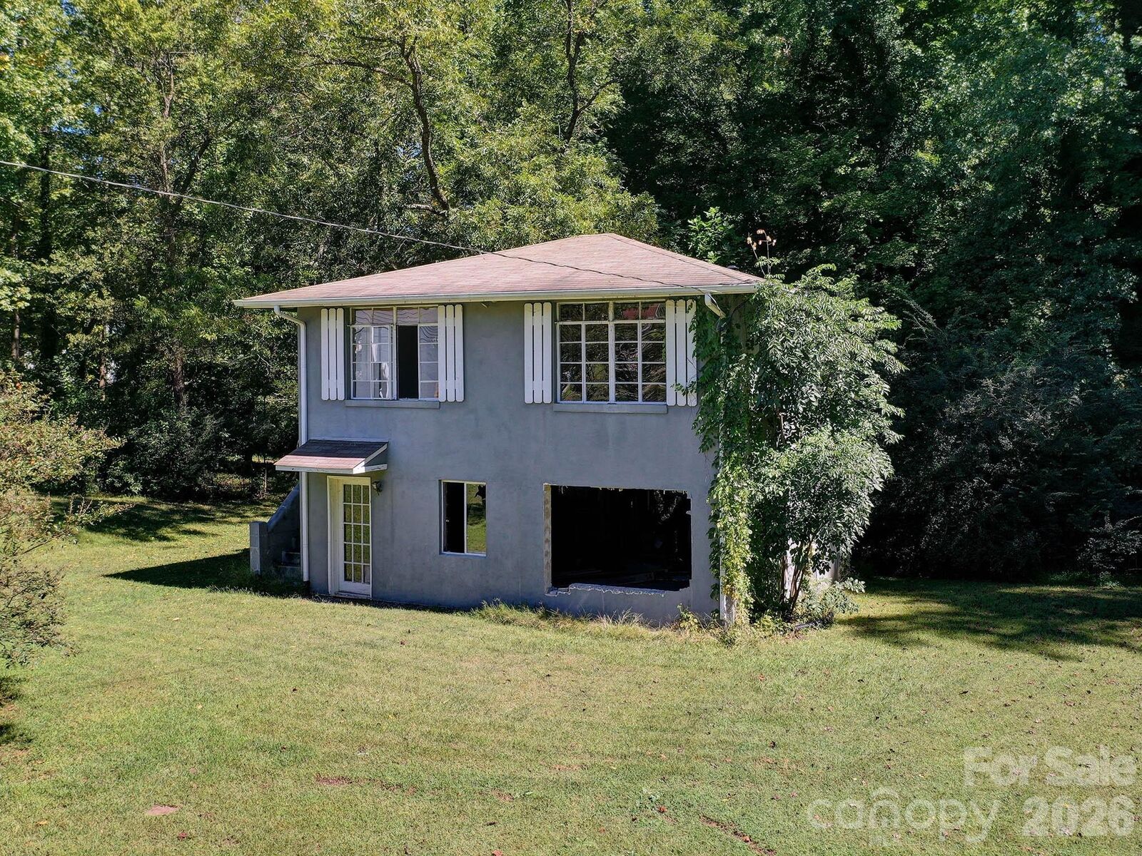 Property Photo:  213 Hahn Place SE  NC 28025 