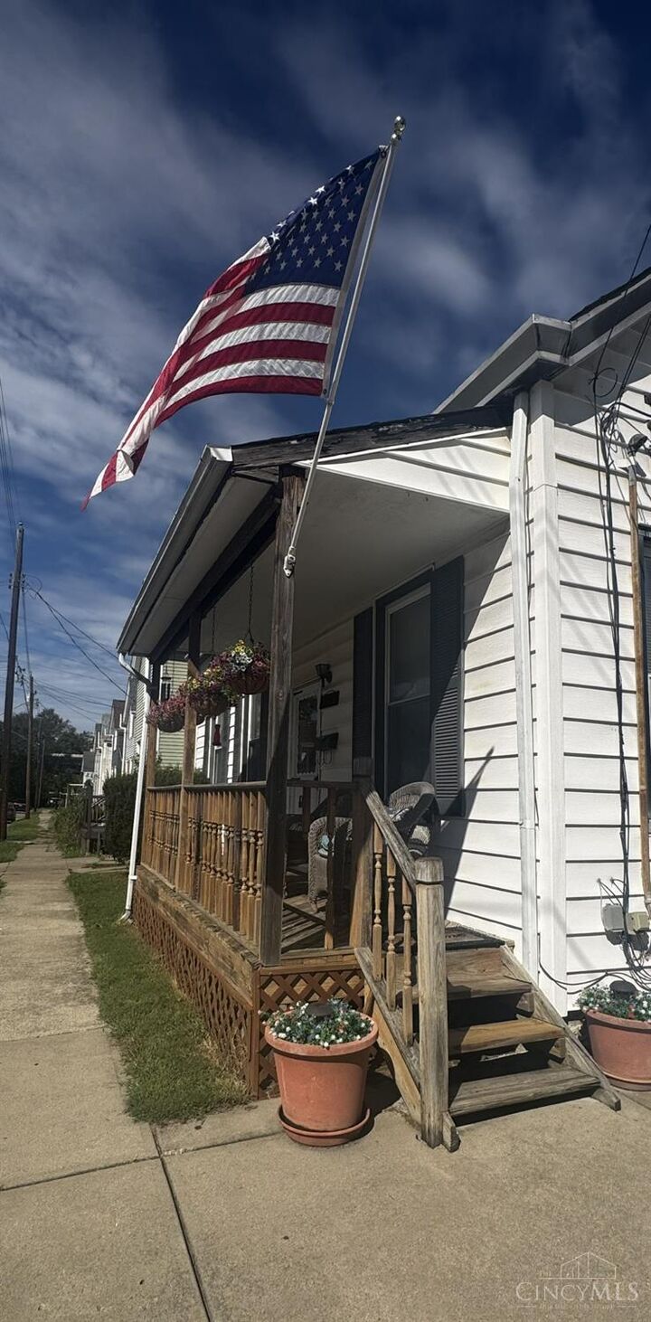 Property Photo:  328 Bradley Avenue  OH 45215 