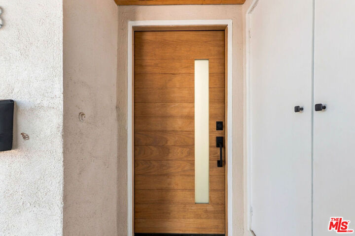 Property Photo:  1313 S Gertruda Ave  CA 90277 