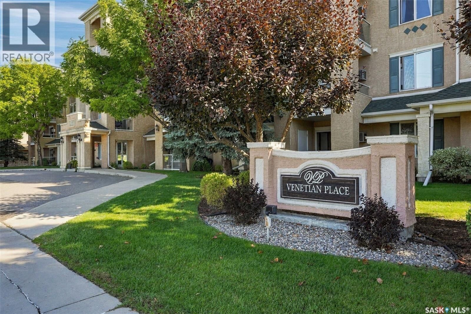 Property Photo: 409 215 Lowe Road SK S7S 1N1