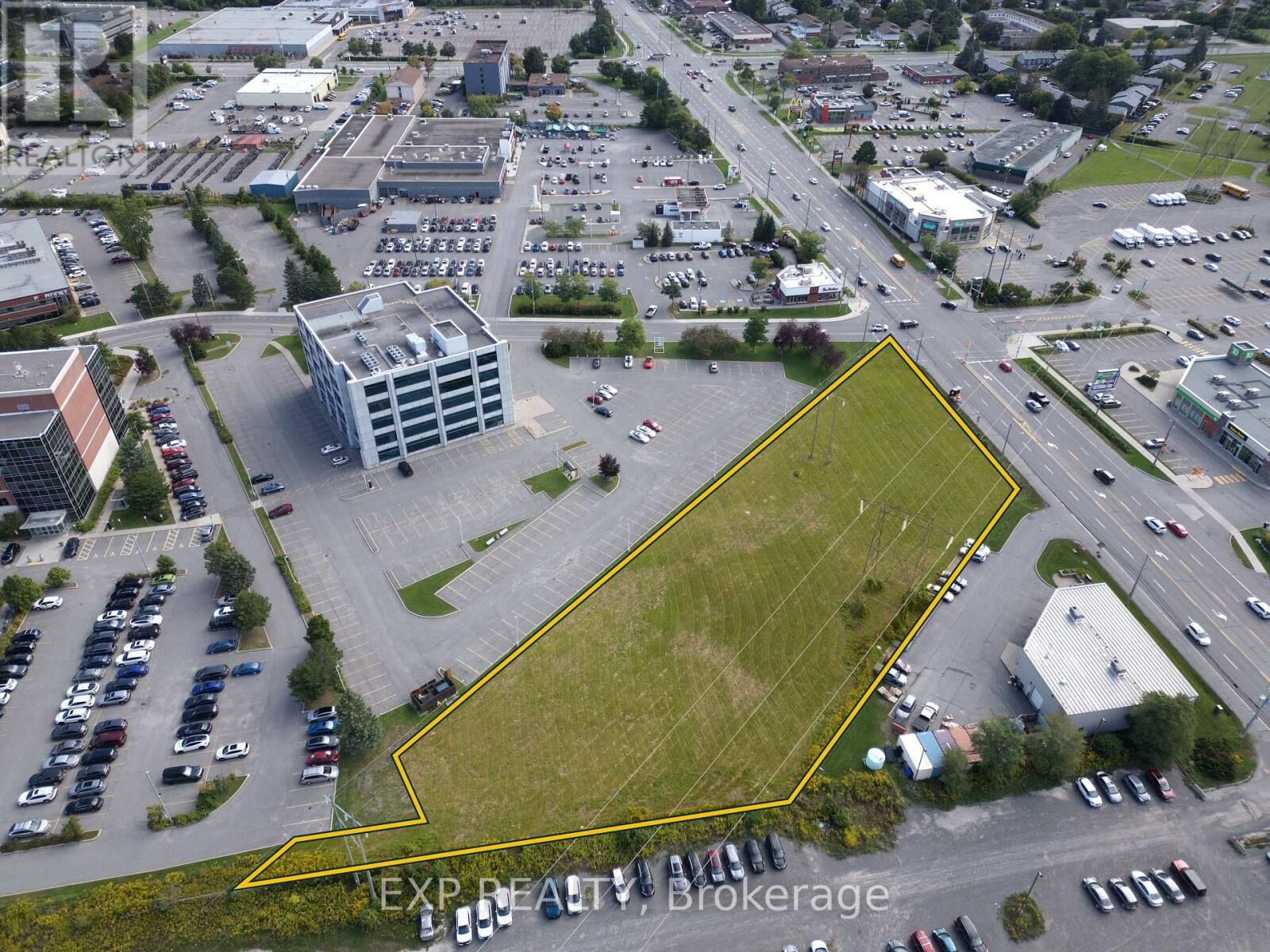 Property Photo:  2151 Robertson Road  ON K2H 5Z2 