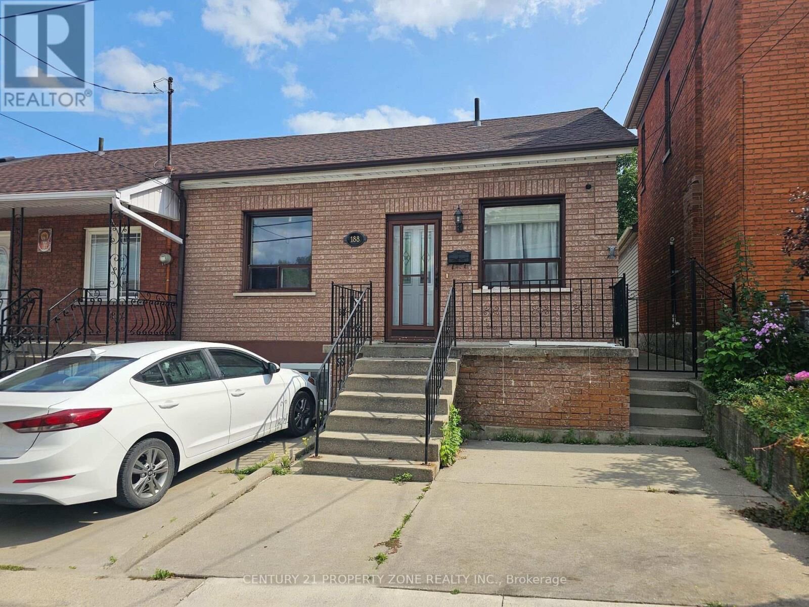 Property Photo:  188 Hess Street North  ON L8R 2T4 