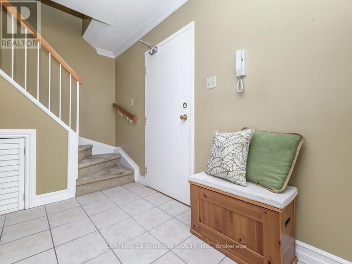 Property Photo:  3066 Councillor's Way H  ON K1T 2S7 