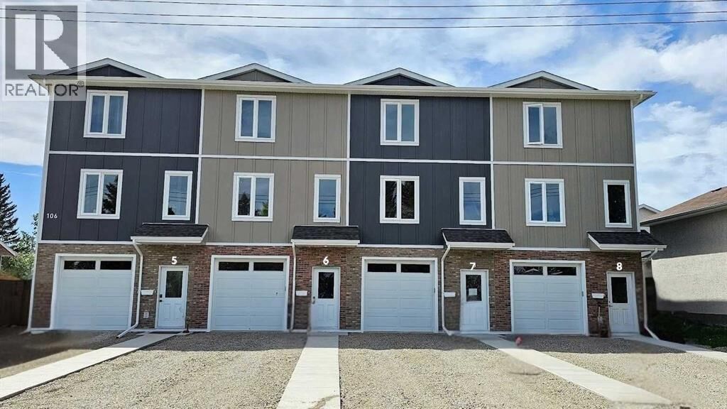 Property Photo:  106 4 Street Northwest  AB T0M 1X0 