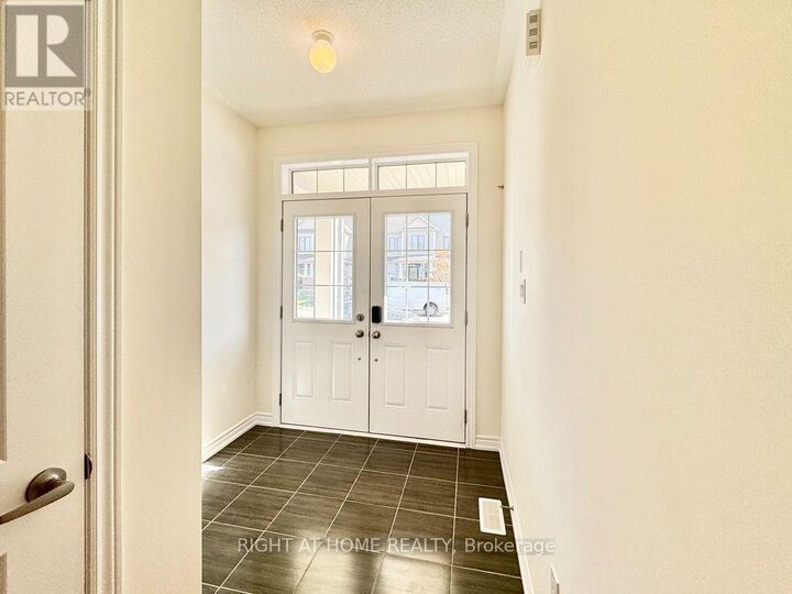 Property Photo:  16 Bannister Road Main  ON L9J 0L4 