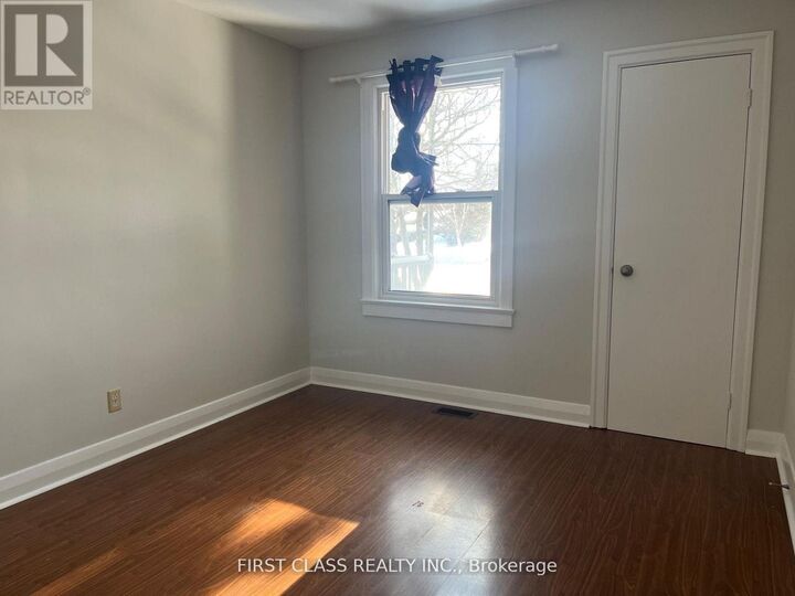 Property Photo:  66 North Lake Road  ON L4E 3A2 