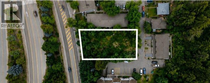 Property Photo:  667 Columbia Avenue  BC V1N 1G9 