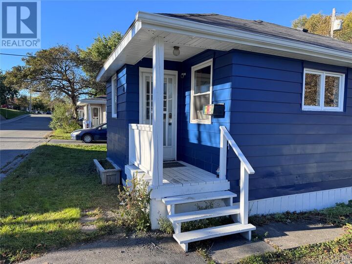 Property Photo:  32 Beaumont Avenue  NL A2A 1Z9 