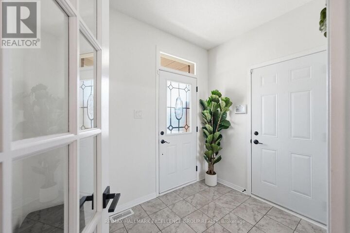 Property Photo:  1611 Sebastien Crescent  ON K4K 1V9 