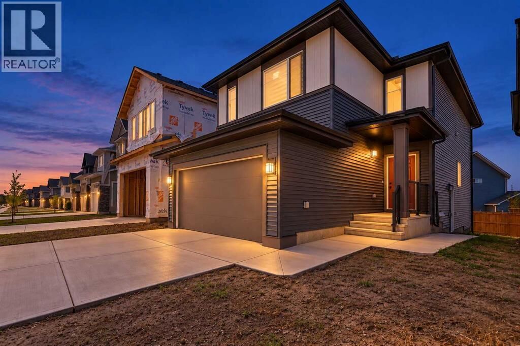 Property Photo:  48 Southborough Lane  AB T4C 3J4 