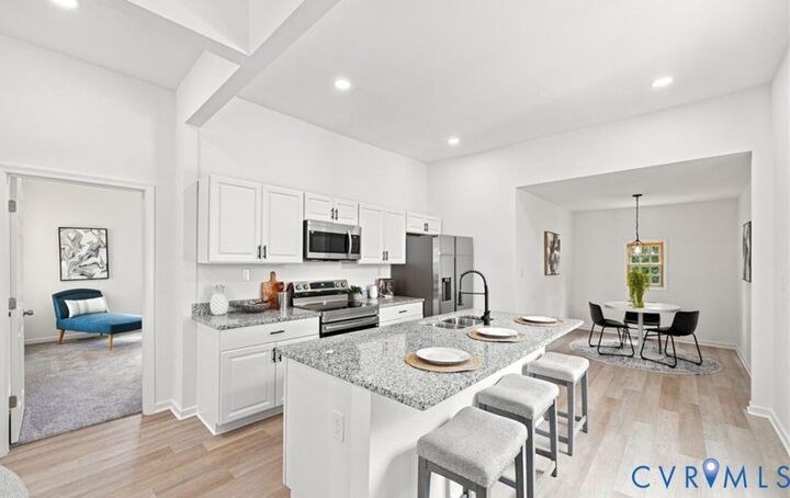 Property Photo:  104 E Fillmore Street  VA 23803 