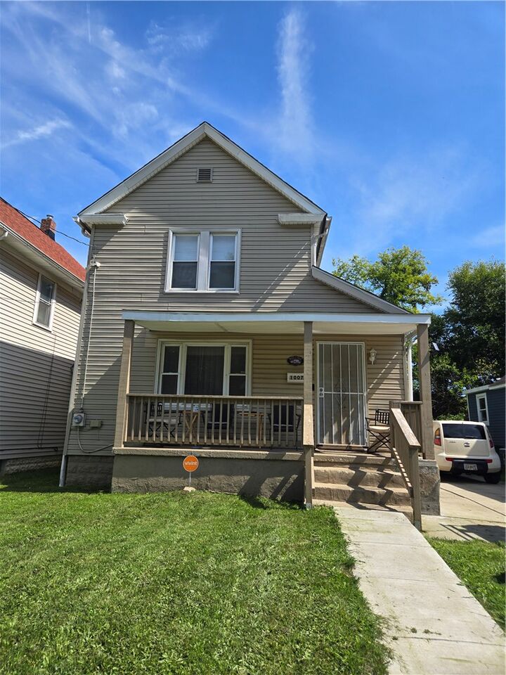 Property Photo:  1007 Laurel  OH 44307 