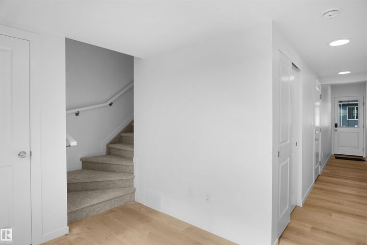 Property Photo:  150 Cashman Crescent SW 11  AB T6W 2P6 