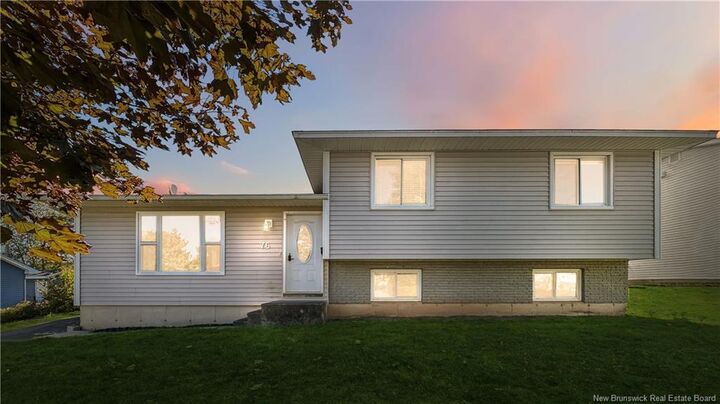 Property Photo:  76 Briardale Drive  NB E1G 2B6 