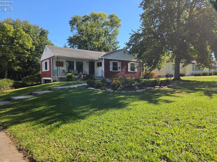 Property Photo:  44 Riverlea  OH 44883 
