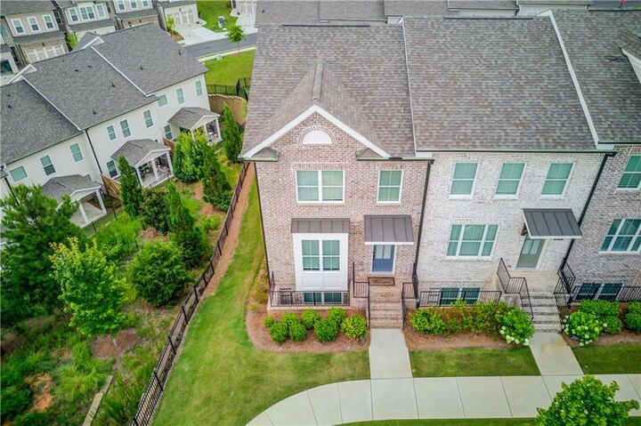 Property Photo: 5217 Riden Court GA 30518